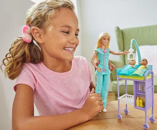 Wat is er mis contant geld omdraaien Barbie Careers Kinderarts Speelset | Prijzen Vergelijken